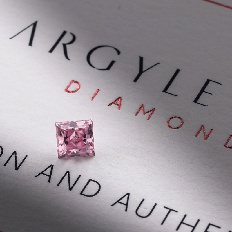 0.54 carat, Fancy Intense Purplish Pink Diamond, 6P, Princess Shape