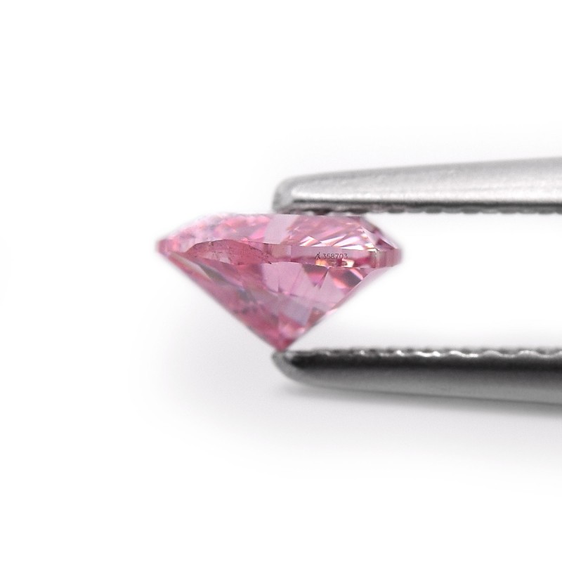 0.64 carat, Fancy Intense Pink Diamond, 5P, Heart Shape, SI2 Clarity ...