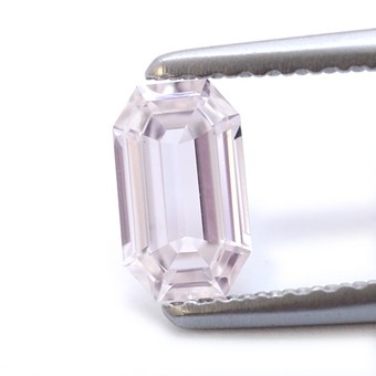 Faint Pink Diamond