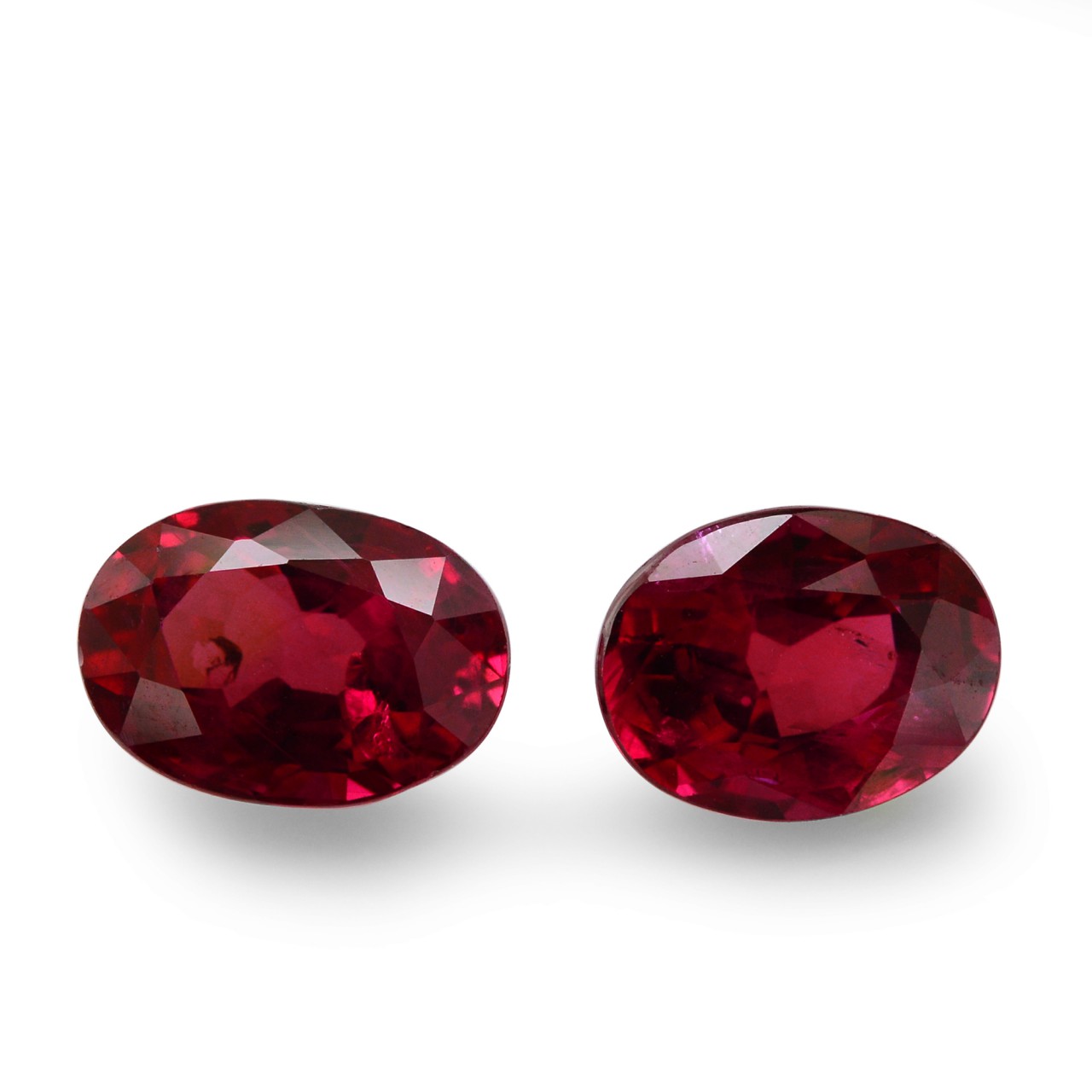 3.17 carat, Red, Thai Ruby, Oval Shape, CD, SKU 281946