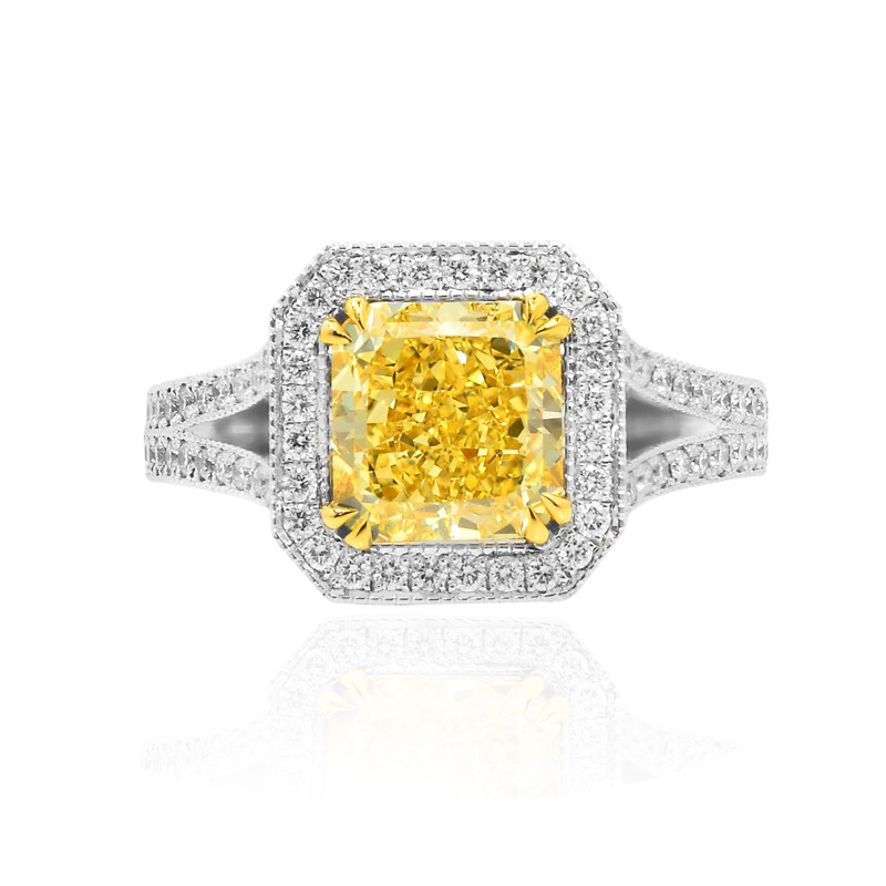 Fancy Intense Yellow Radiant Diamond closed pave setting and a split shank Halo Ring, ARTIKELNUMMER 94563 (3,41 Karat TW)