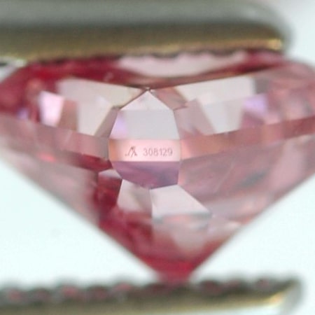 0.72ct Fancy vivid Purplish Pink with Argyle Inscription